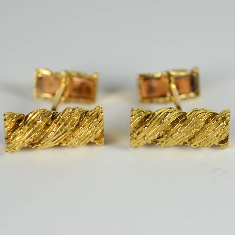 Van Cleef and Arpels 1970s Gold Cufflinks at 1stDibs