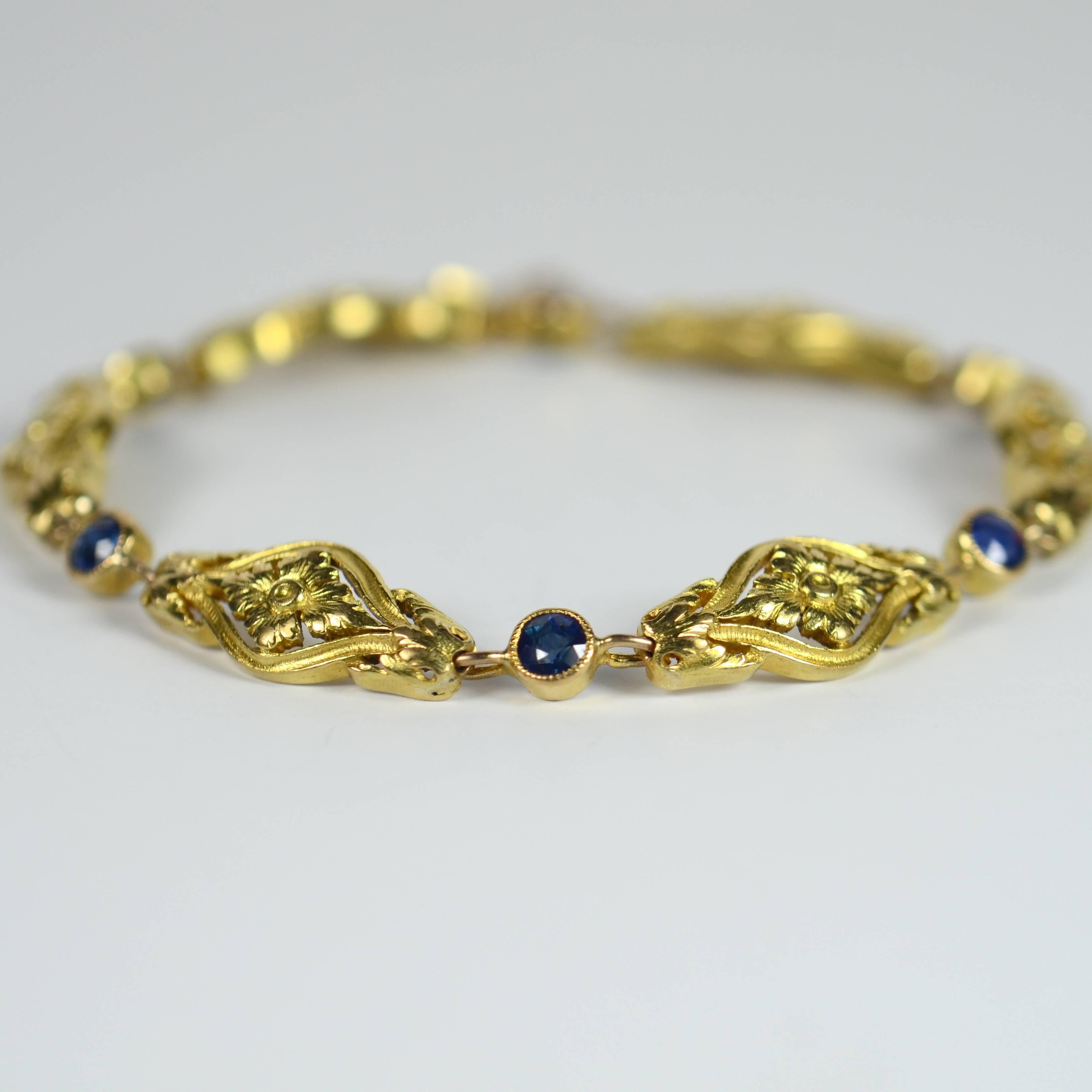 French Art Nouveau Sapphire Gold Bracelet, circa 1900 In Good Condition In London, GB