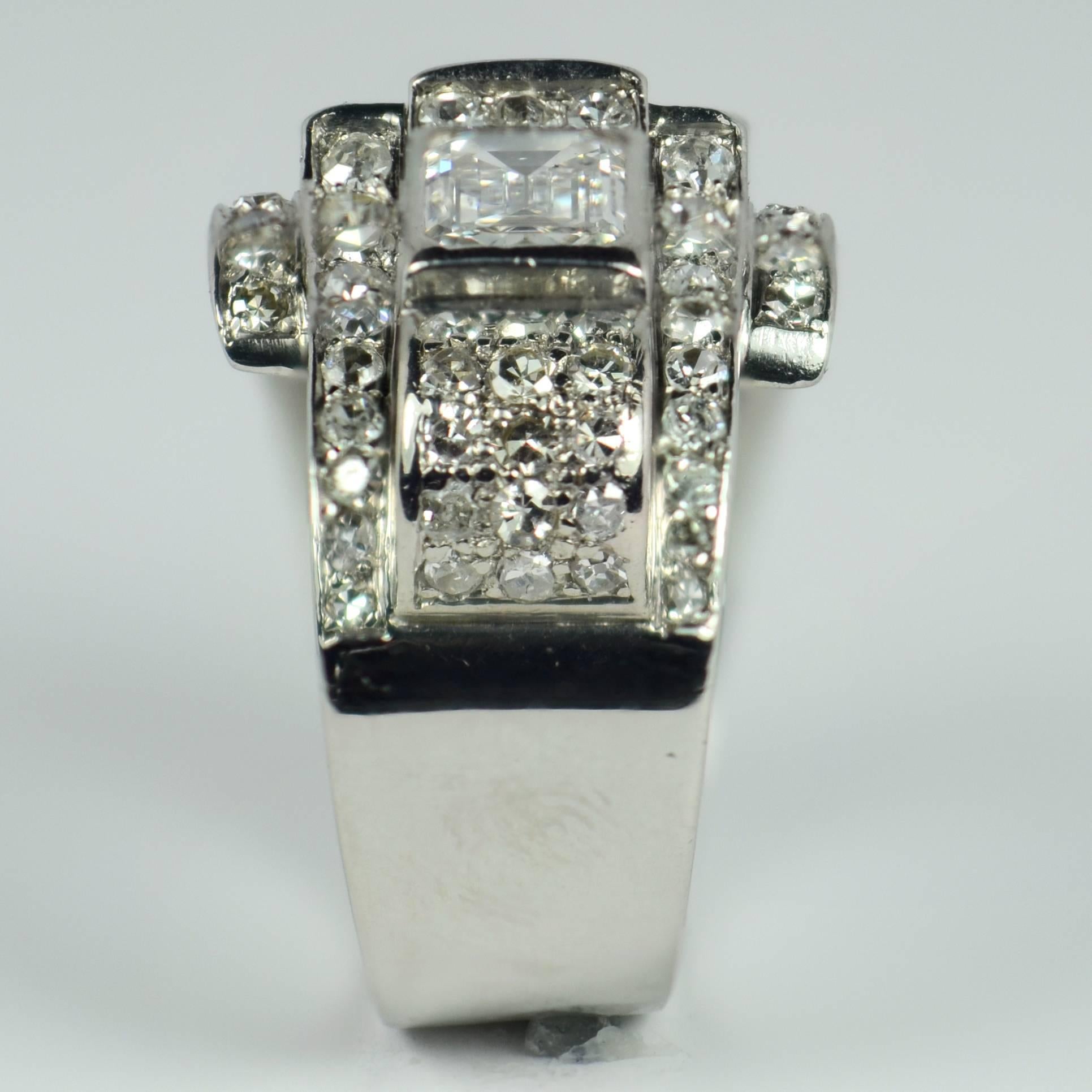 Art Deco Diamond Platinum Tank Ring In Good Condition For Sale In London, GB