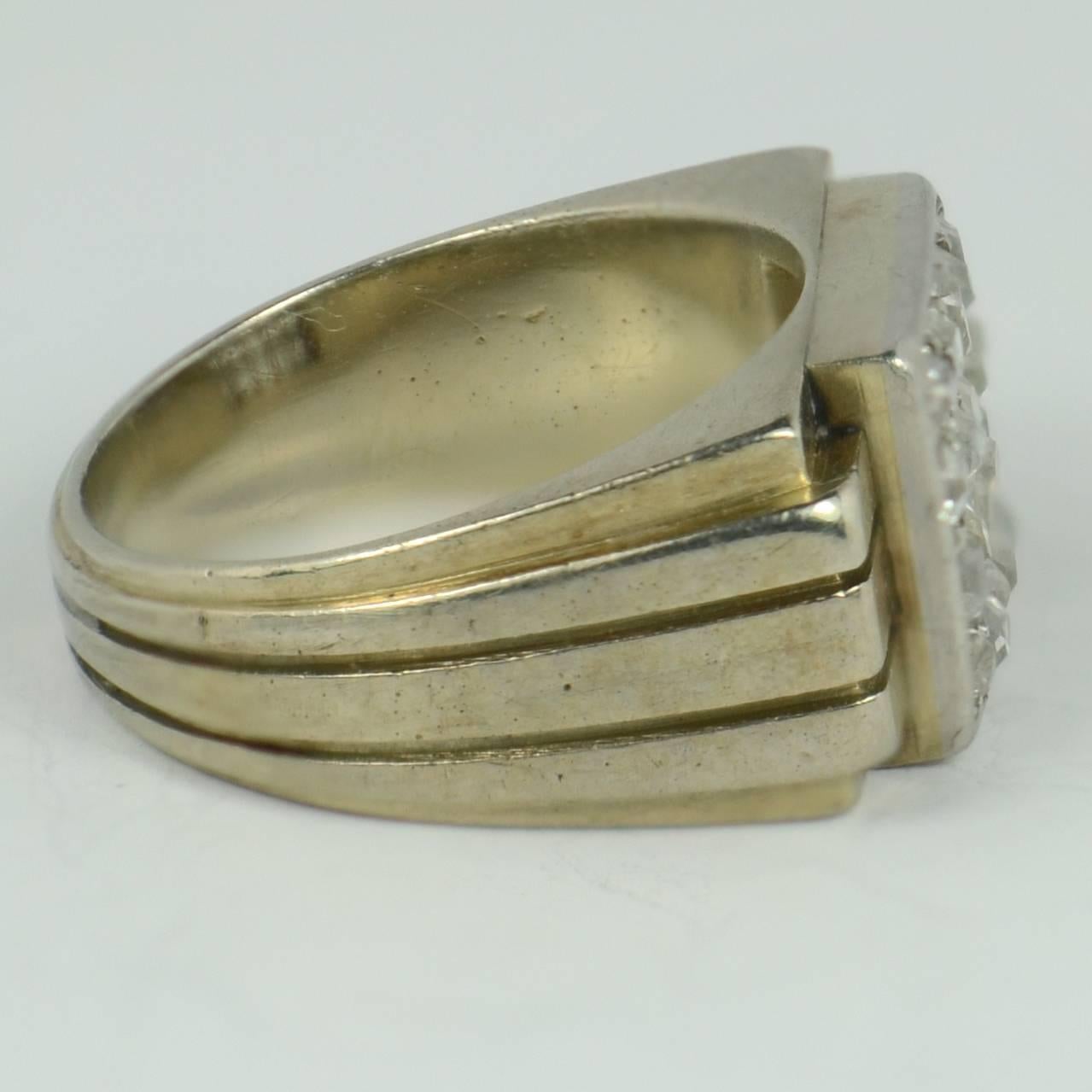 French Art Deco Diamond White Gold Pinky Ring im Zustand „Gut“ in London, GB