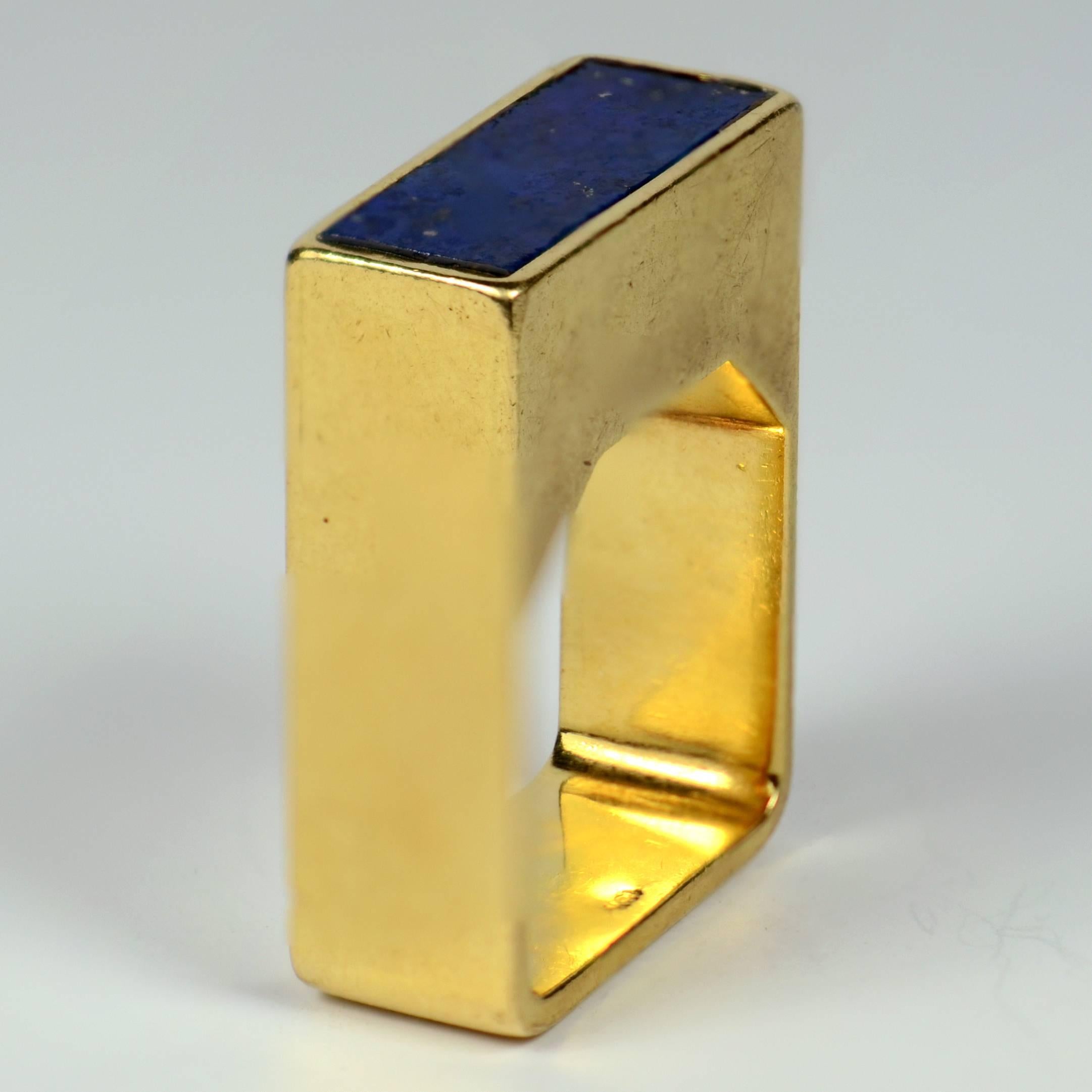 Postmodern Square Lapis Lazuli 18K Gold Ring In Good Condition In London, GB