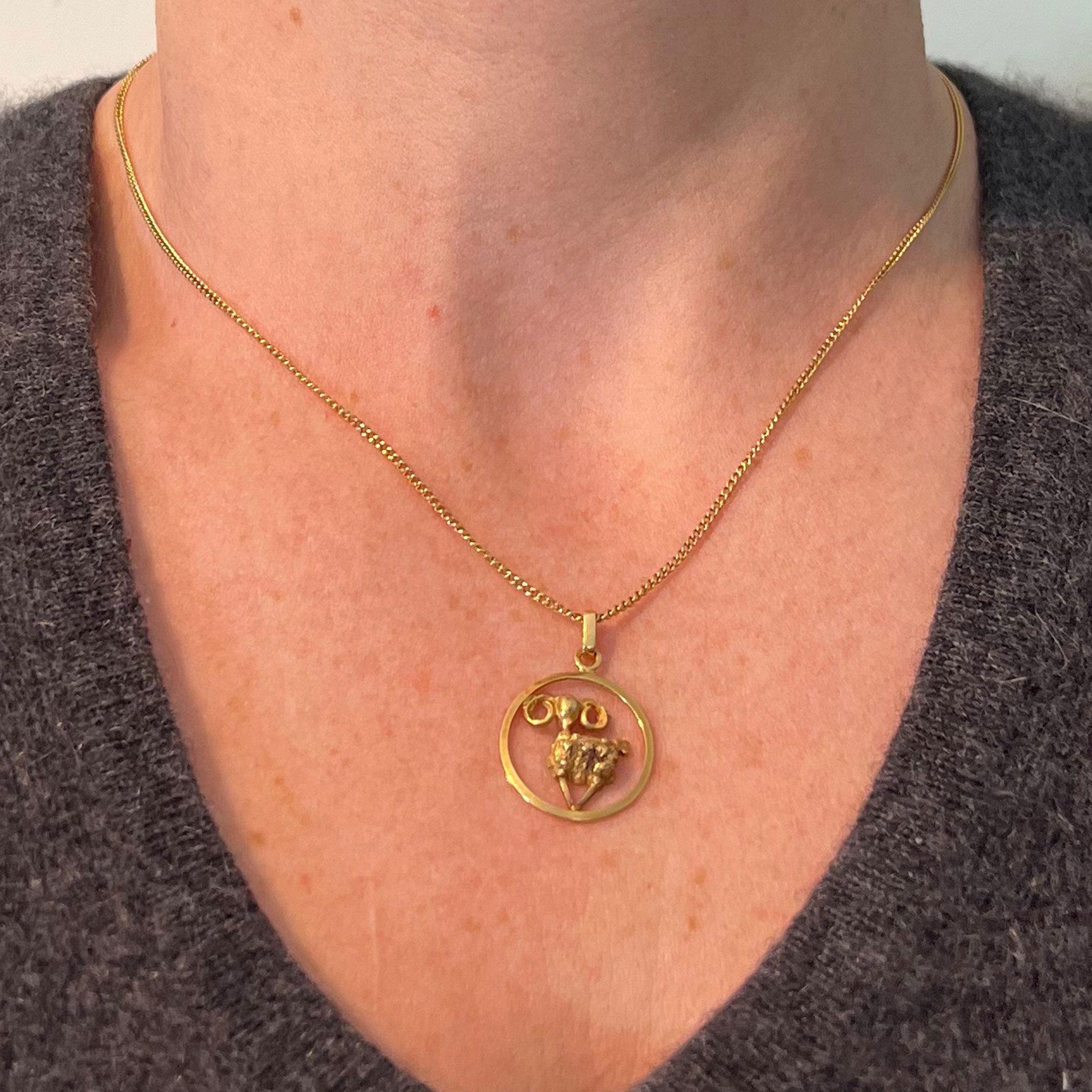 Femenino o masculino Colgante Charm Zodiaco Oveja Carnero Ares Francés Oro Amarillo 18K en venta
