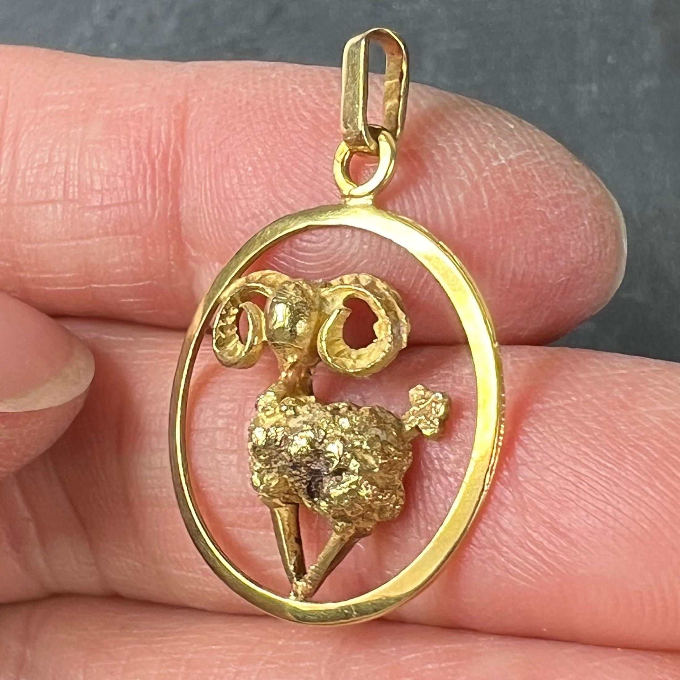 Colgante Charm Zodiaco Oveja Carnero Ares Francés Oro Amarillo 18K en venta 2