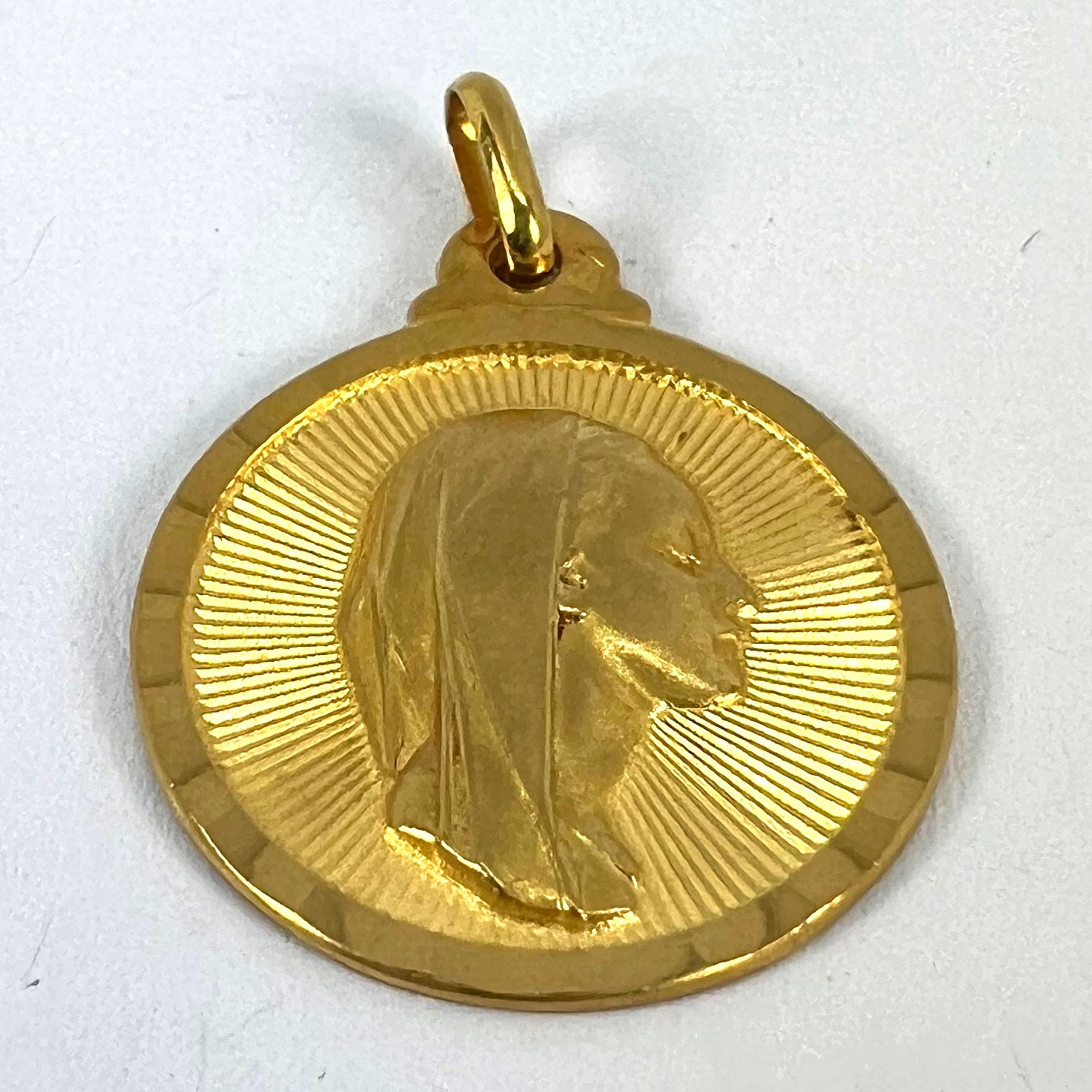Vintage French Virgin Mary 18K Yellow Gold Sunburst Medal Pendant For Sale 7