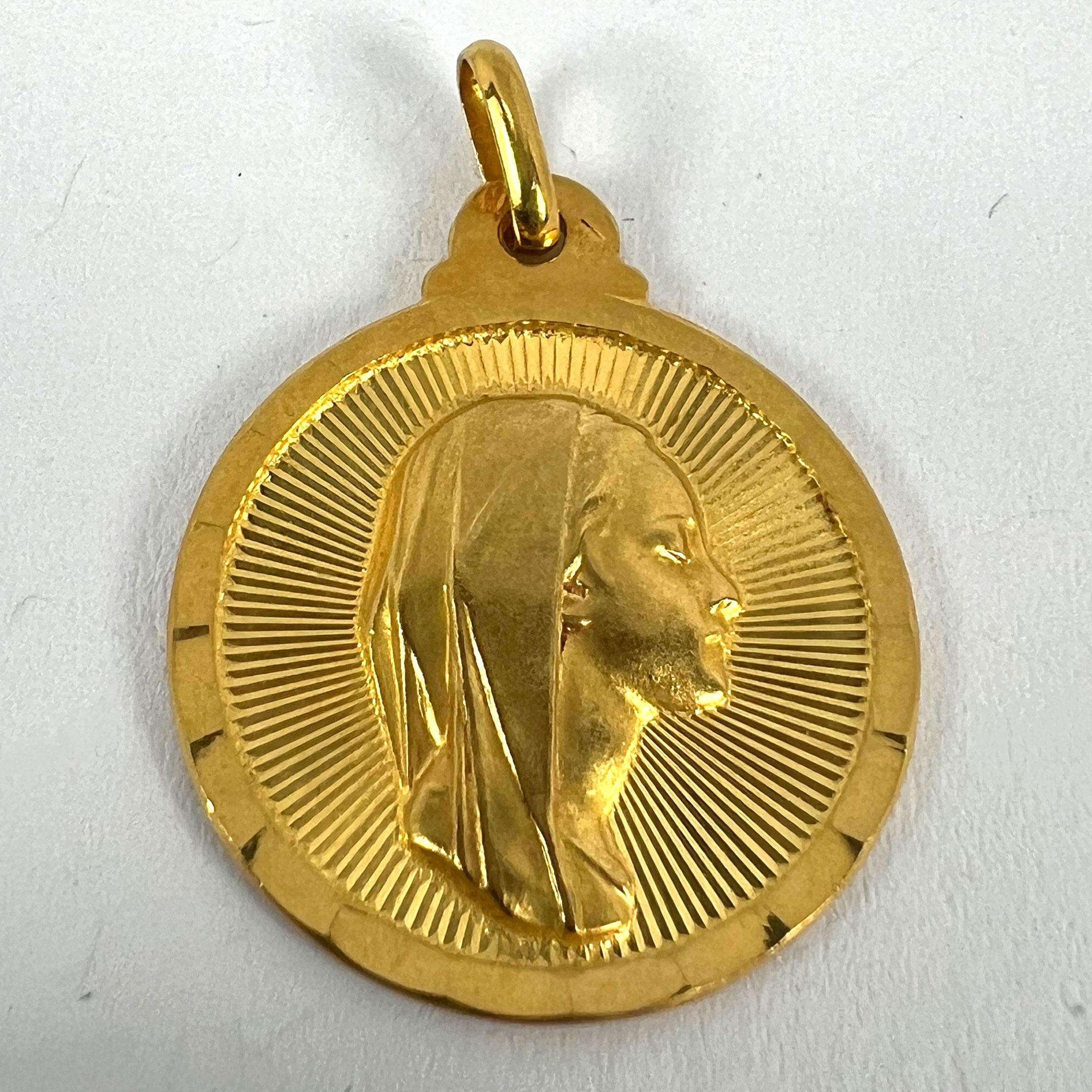 Vintage French Virgin Mary 18K Yellow Gold Sunburst Medal Pendant For Sale 6