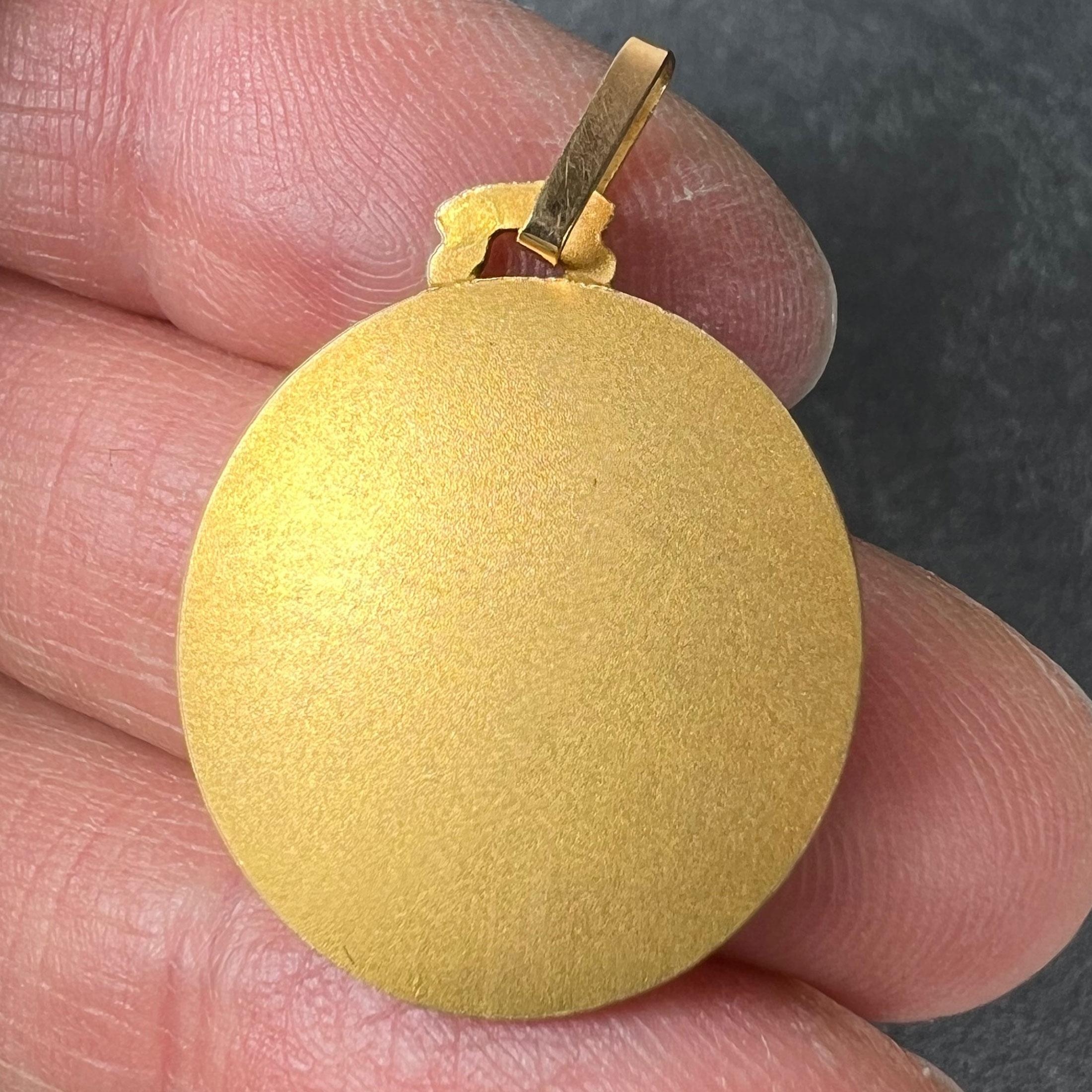 Colgante Vintage Virgen María Francesa de Oro Amarillo Rosa de 18 quilates con Medalla Sunburst en venta 4