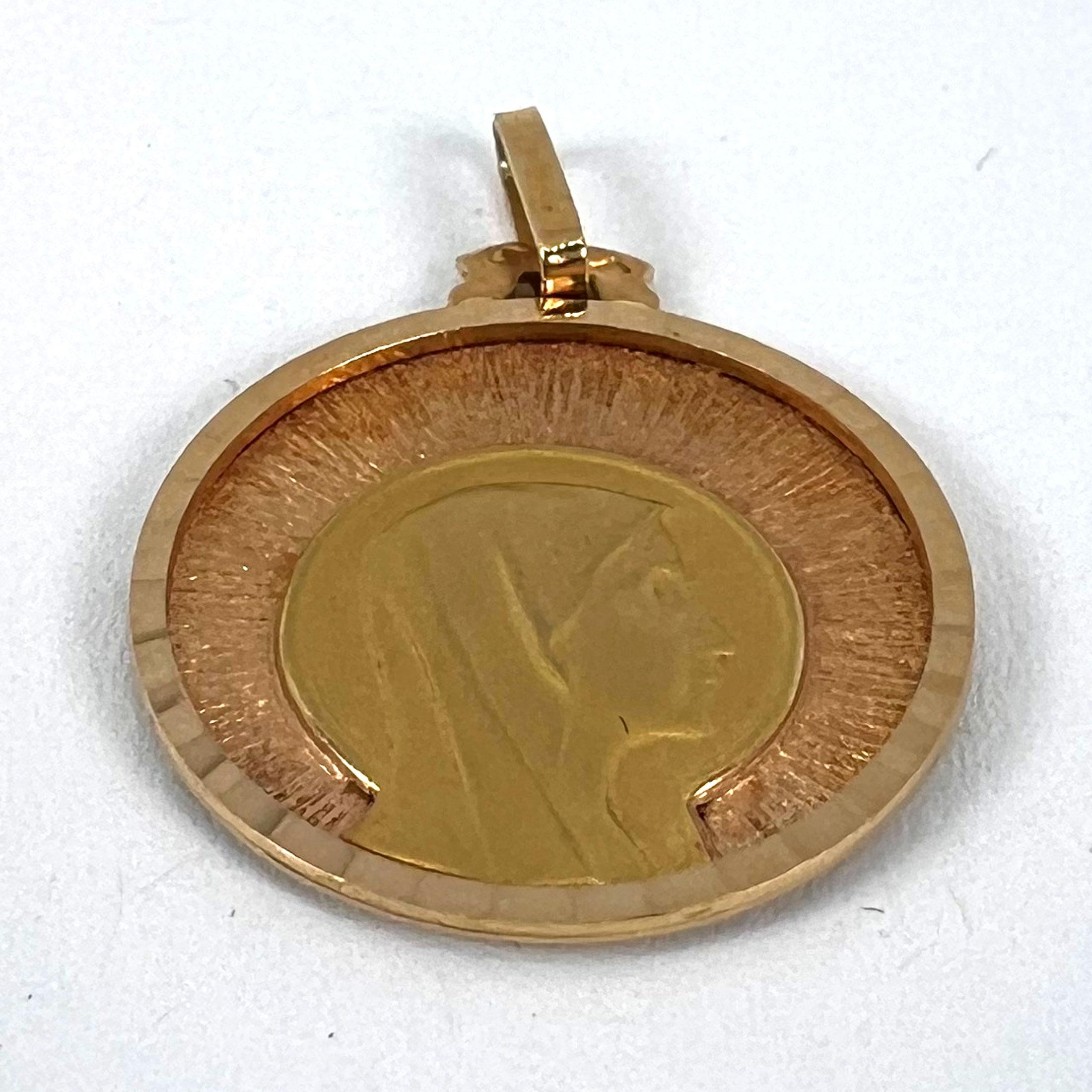 Colgante Vintage Virgen María Francesa de Oro Amarillo Rosa de 18 quilates con Medalla Sunburst en venta 9