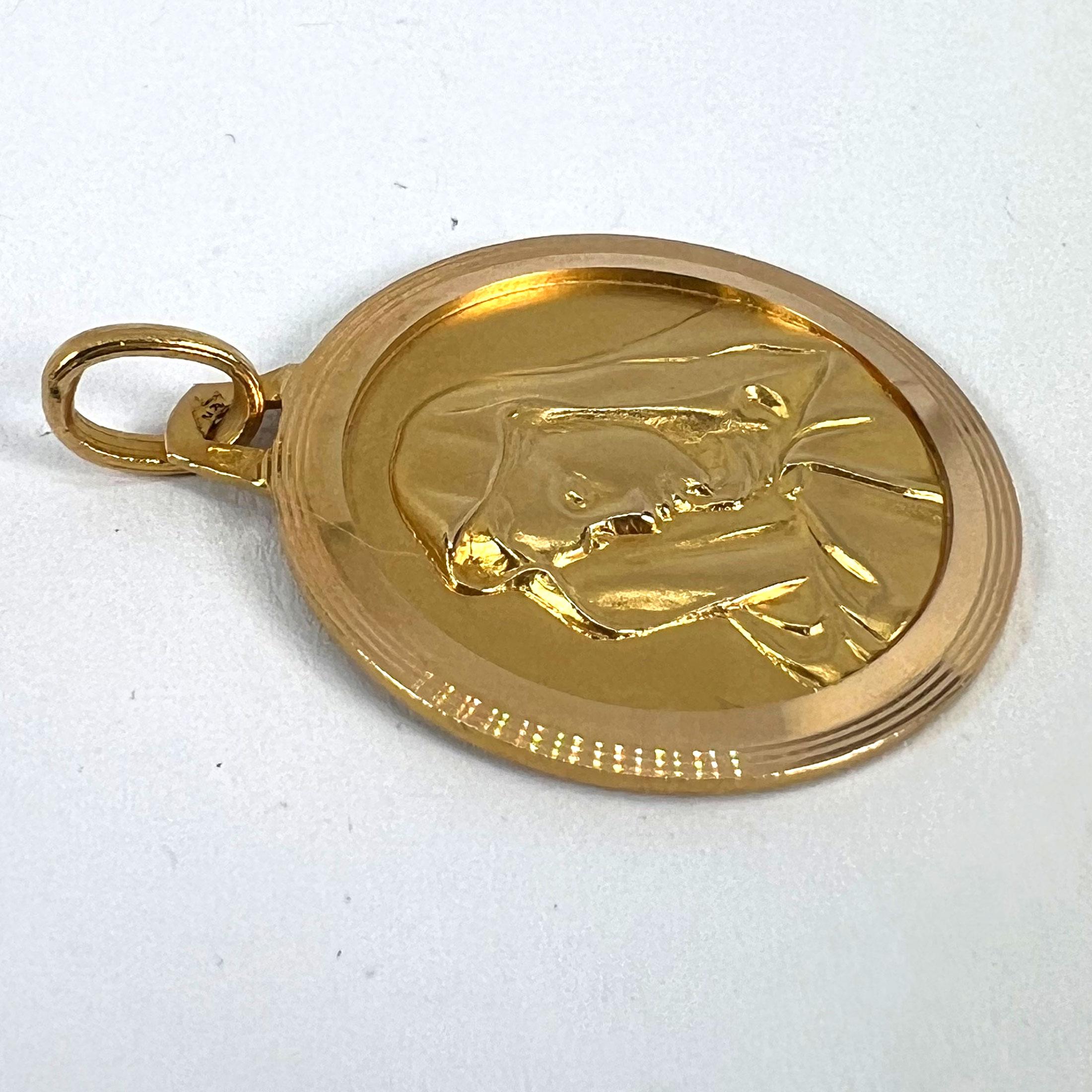 Vintage French Virgin Mary 18K Yellow Gold Medal Pendant For Sale 8
