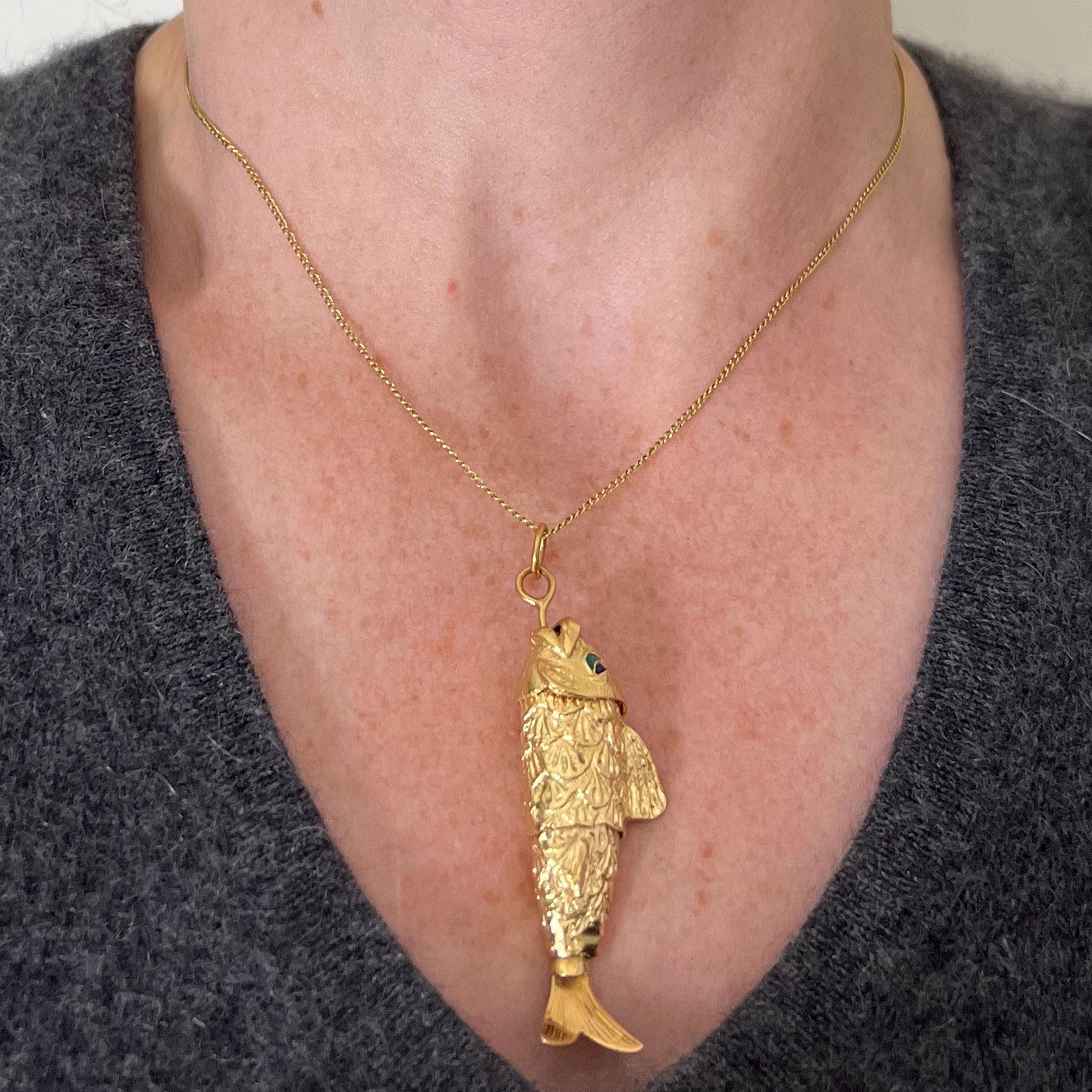 colgante pez oro