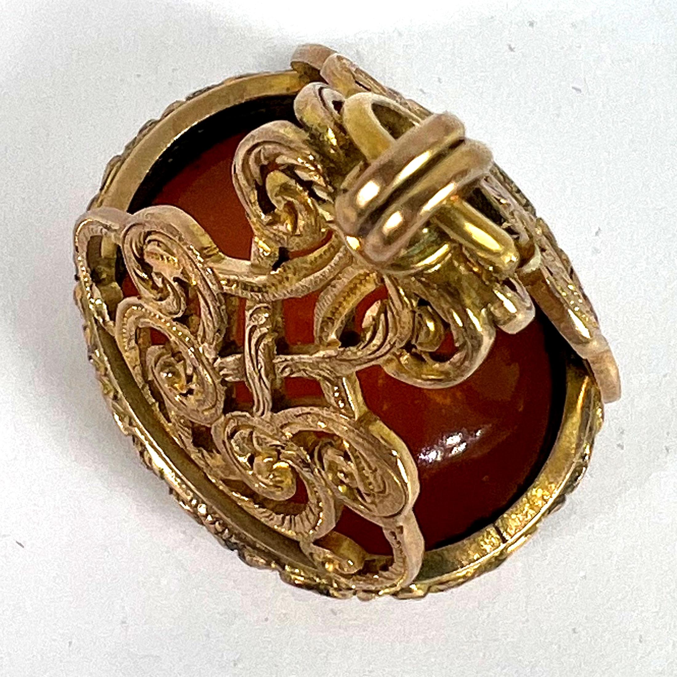 Grand pendentif breloque en forme de porte-clés en or jaune et cornaline en vente 11