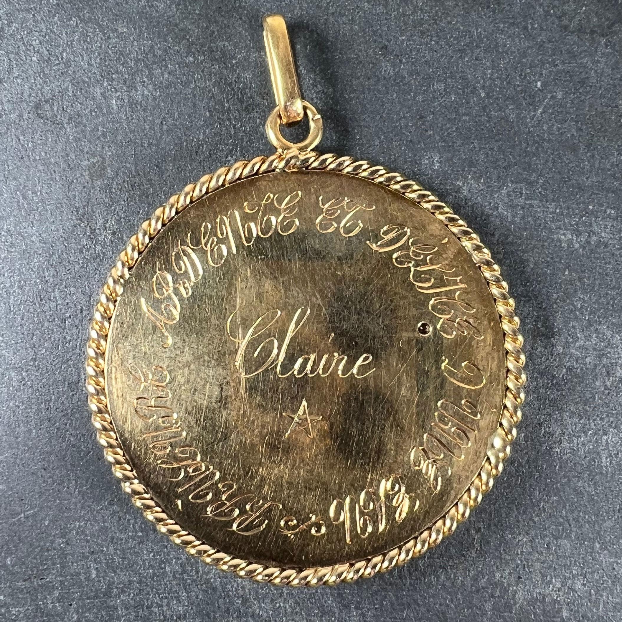 Taille ronde Grand pendentif français Lovebirds en or jaune 18 carats, émeraude, rubis, saphir et diamant en vente