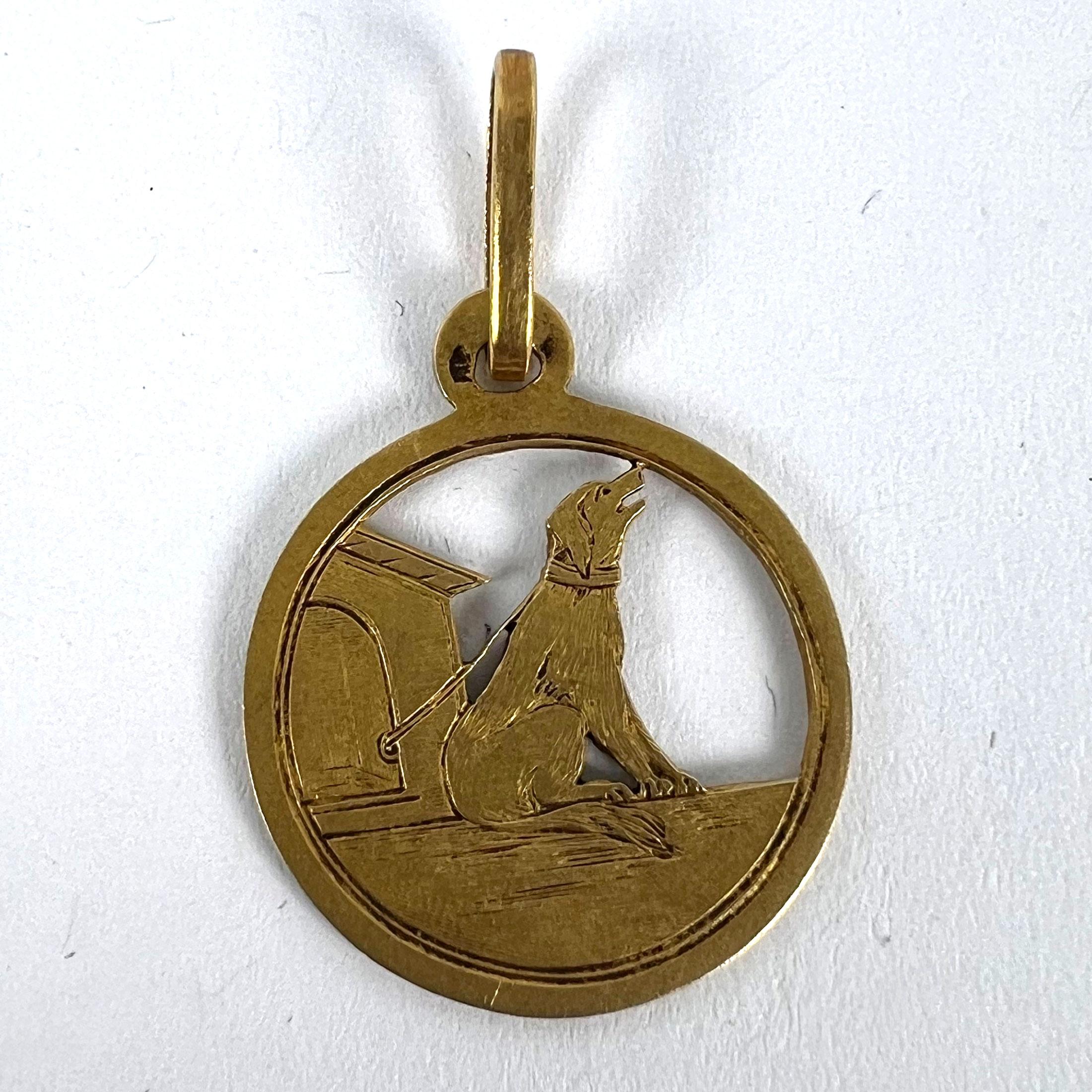 Pendentif en or jaune 18K avec breloque en forme de maison de chien en vente 9