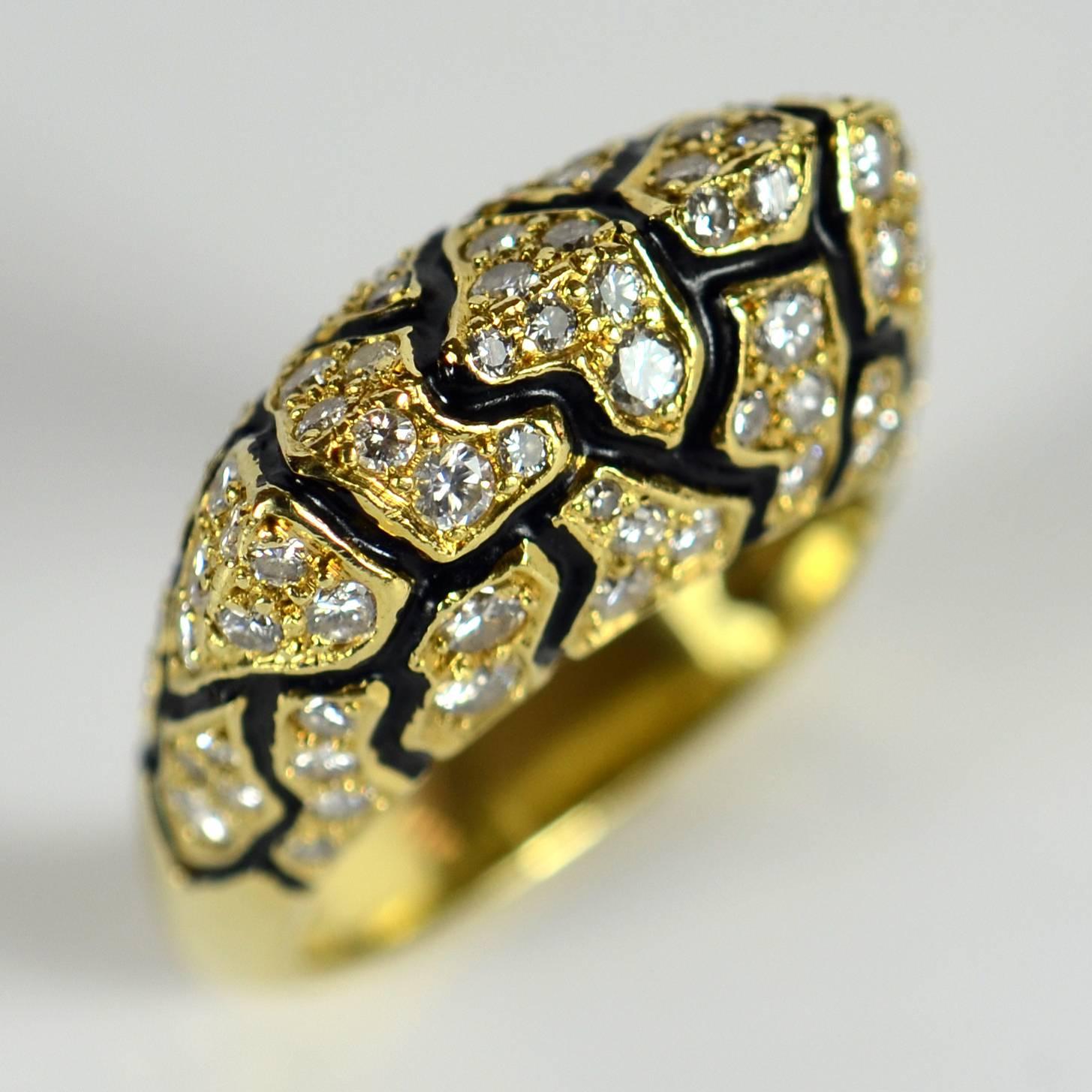 Women's La Triomphe Enamel Diamond Gold Ring
