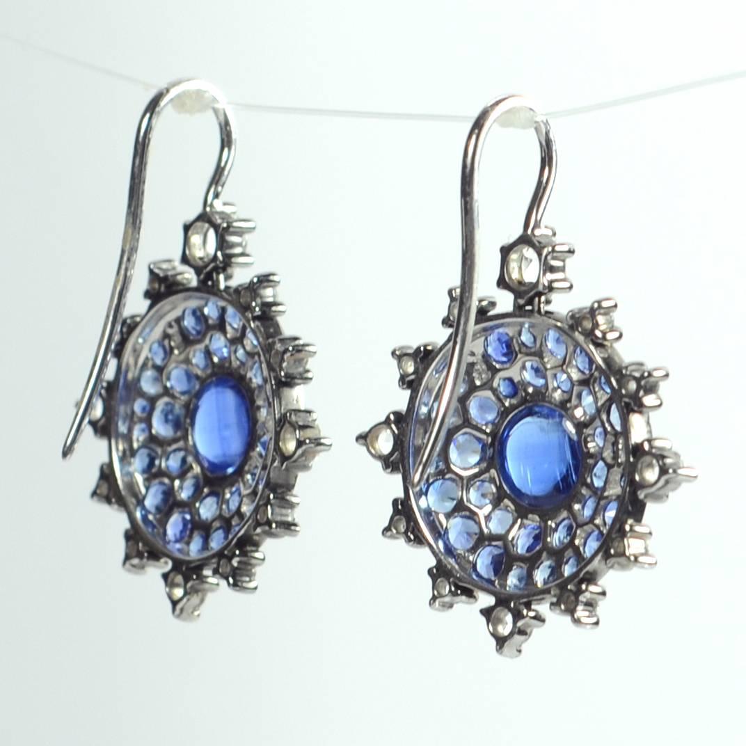 Nam Cho Bullseye Kyanite Sapphire Diamond Gold Earrings In Good Condition In London, GB