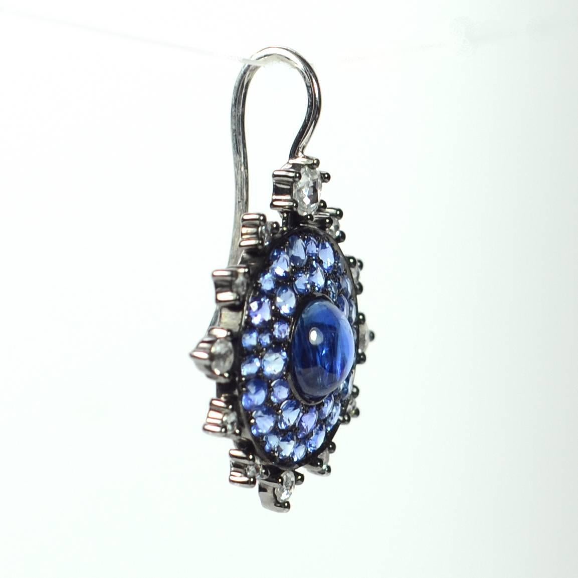 Contemporary Nam Cho Bullseye Kyanite Sapphire Diamond Gold Earrings