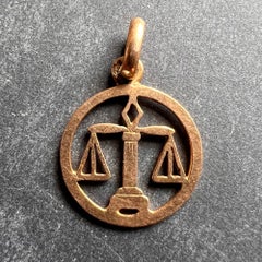 Colgante de oro amarillo de 18 quilates con el signo del zodiaco francés Libra