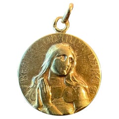 Pendentif Médaille en or jaune 18K de Sainte Jeanne d'Arc de Vernon