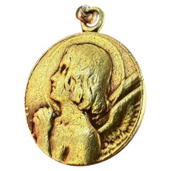 Medalla religiosa antigua francesa «Holy Angel» de oro amarillo de 18 quilates