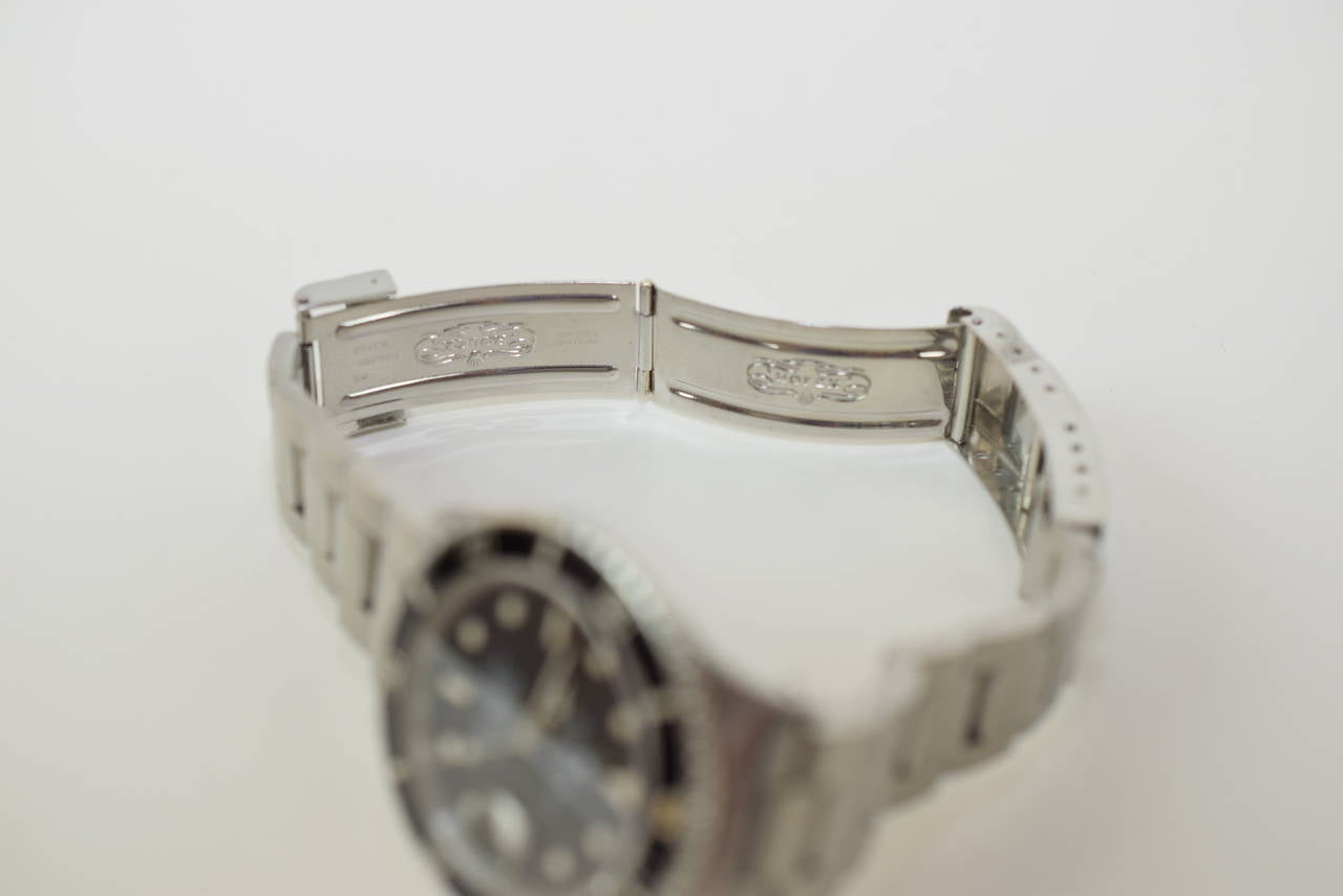 Women's or Men's Rolex Stainless Steel Submariner Date Sapphire Crystal Wristwatch Ref 16800