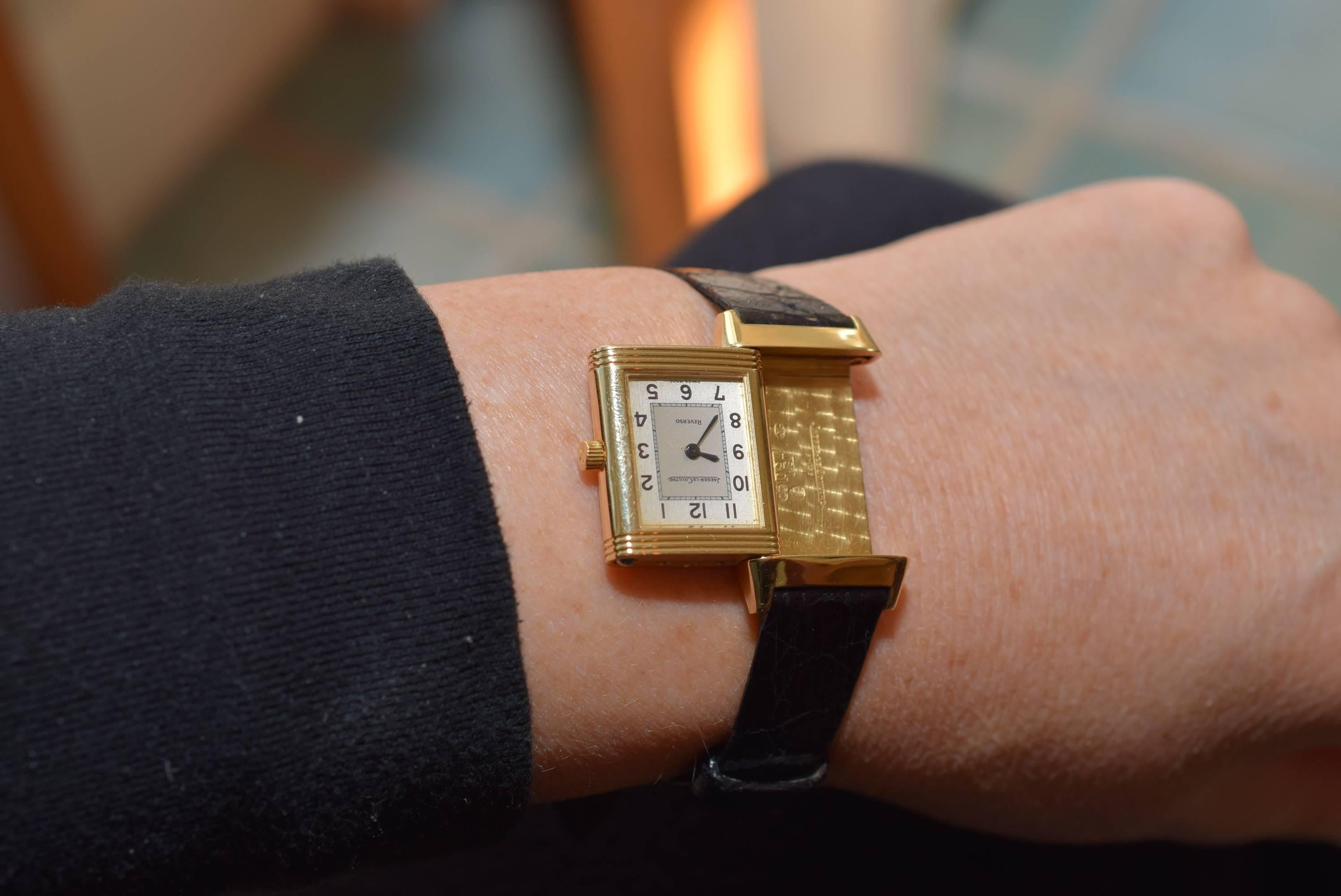 Jaeger Le Coultre Lady's Yellow Gold Reverso Quartz Wristwatch 5