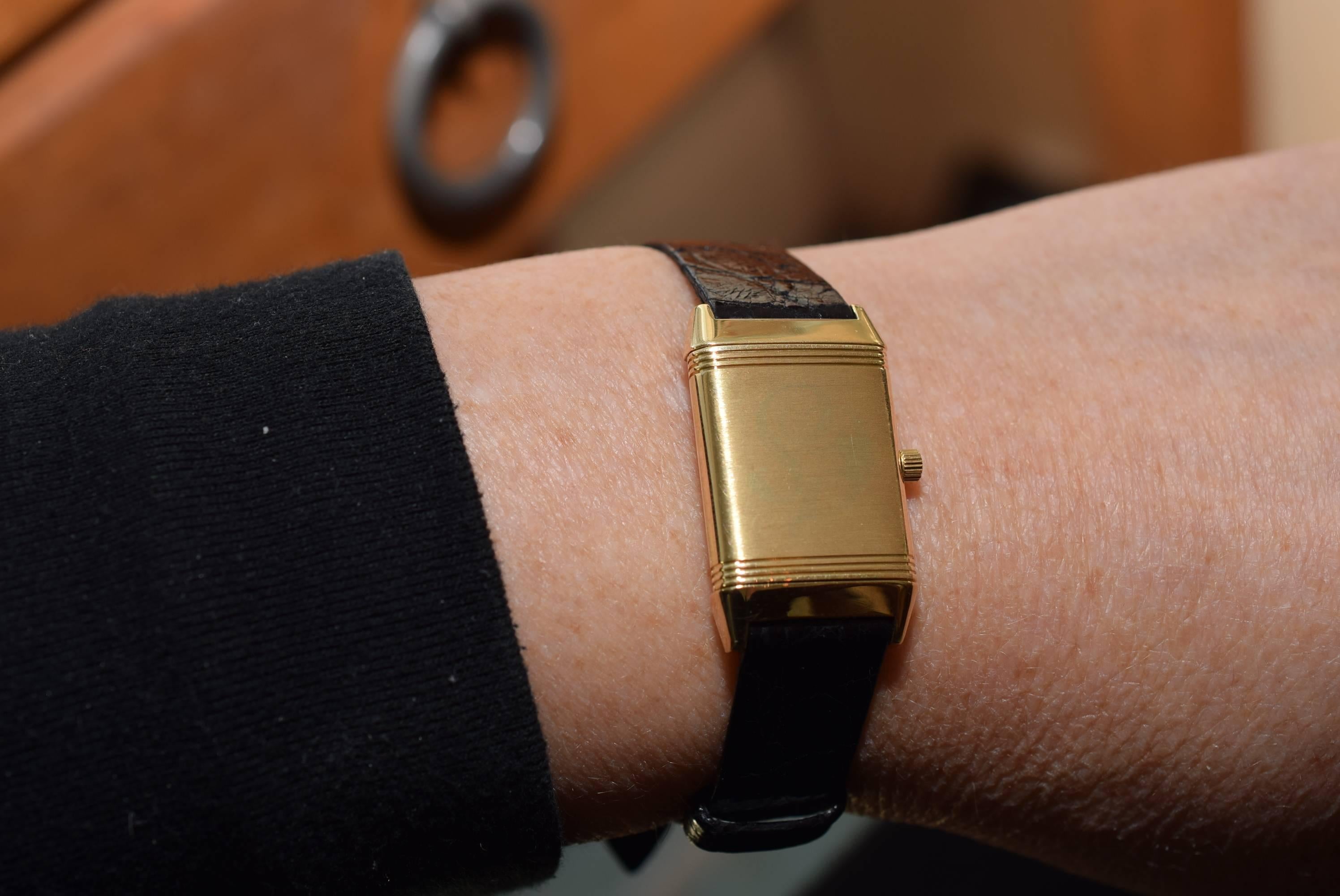 Jaeger Le Coultre Lady's Yellow Gold Reverso Quartz Wristwatch 6