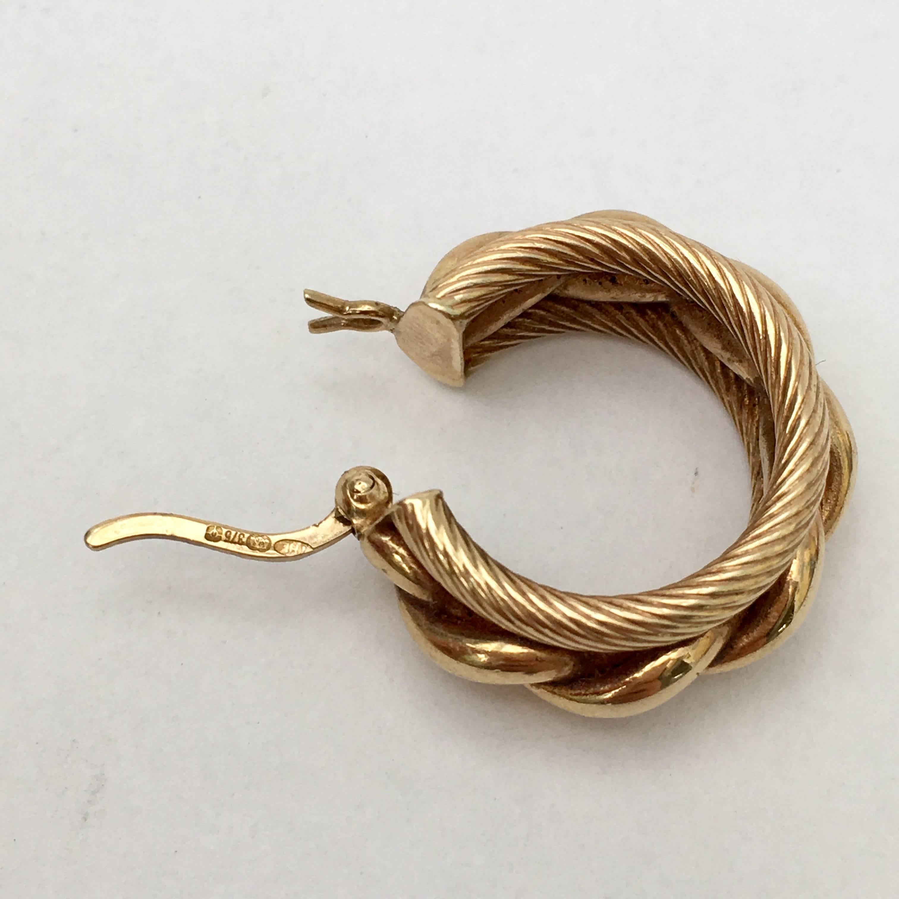 Gold Hoop Earrings Twisted Rope Braided Nautical Vintage Jewelry Chunky Hoops In Excellent Condition In London, GB