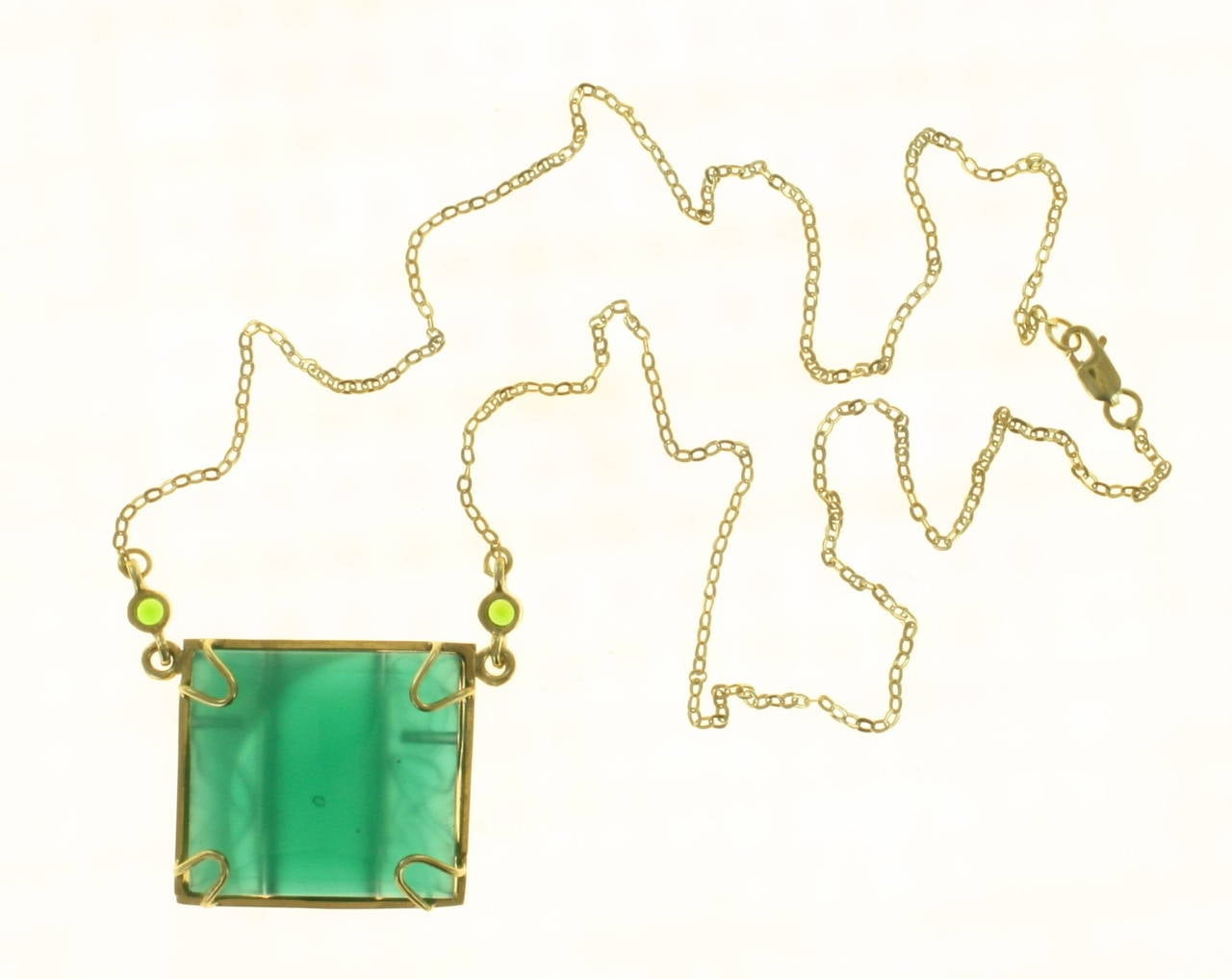 Original Art Deco Pendant with Emeralds In New Condition For Sale In New York, NY