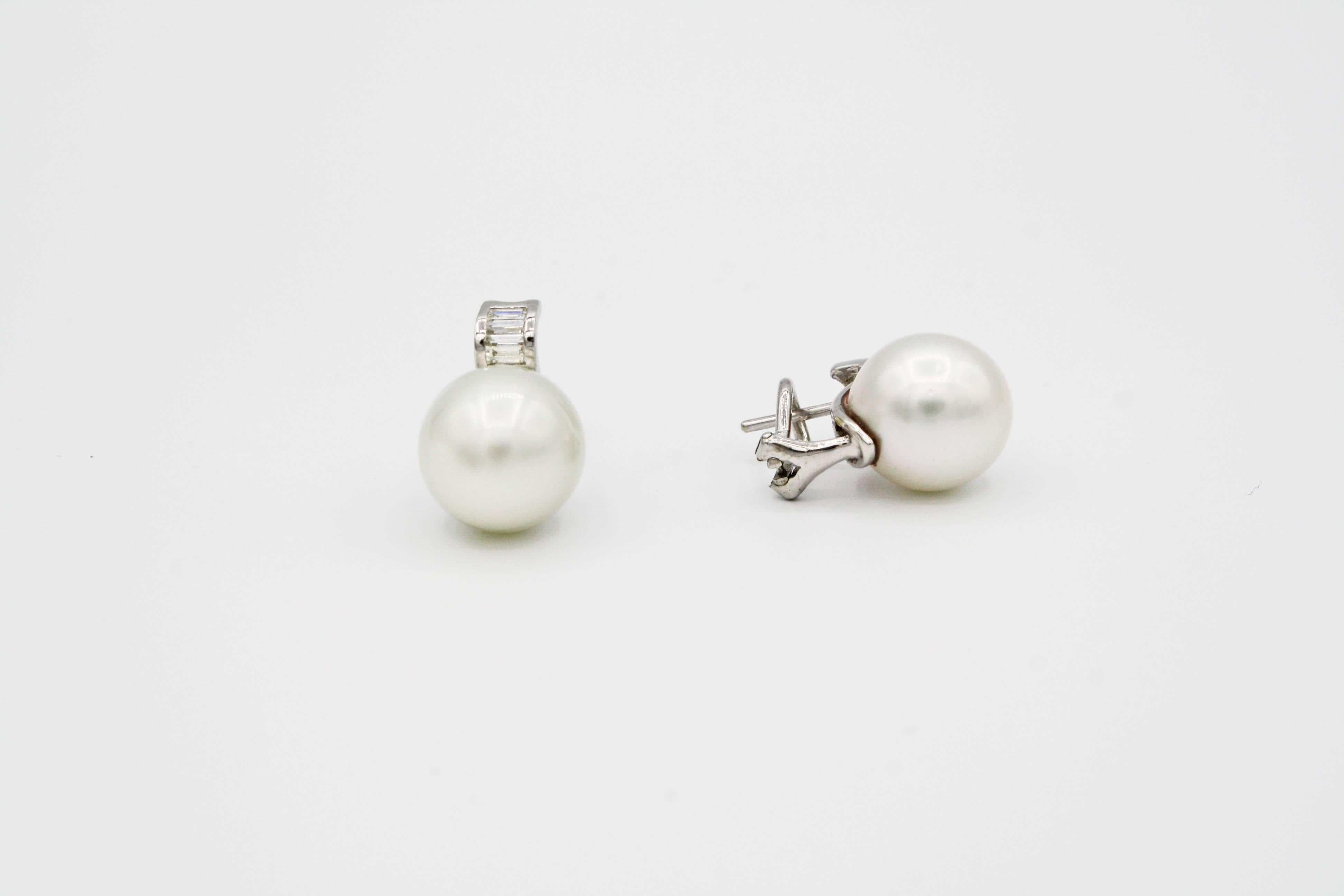 White Gold, Pearl & Baguette Diamond Earrings In New Condition For Sale In New York, NY
