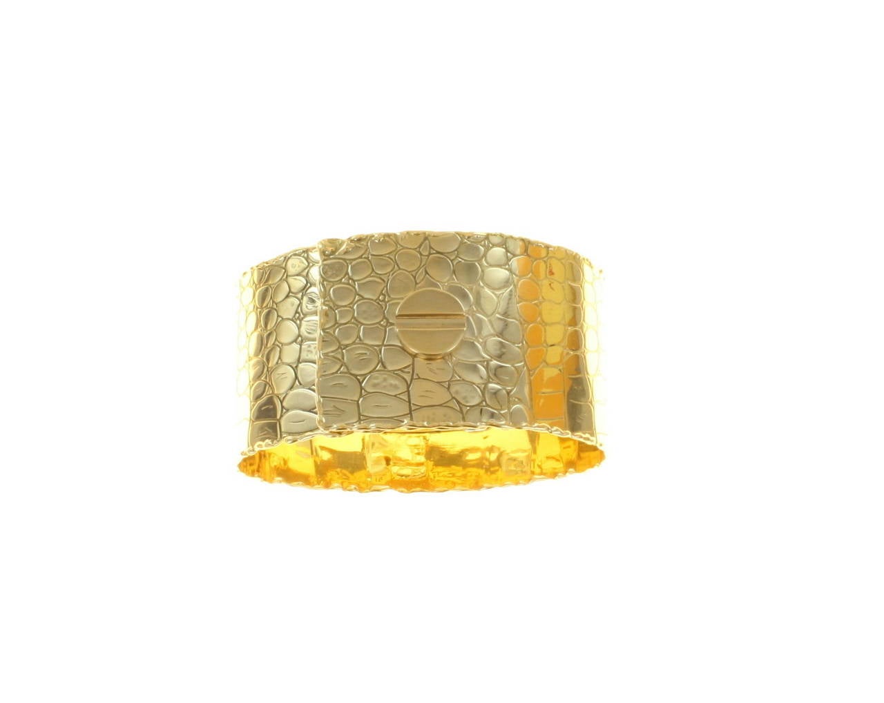 Renato Cipullo Patterned Gold Cuff Bracelet In New Condition For Sale In New York, NY