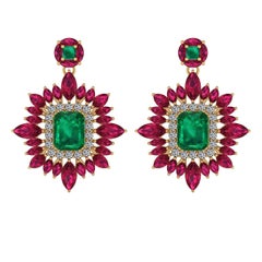 Pendientes colgantes Juliette Wooten Esmeralda Rubí Diamante Oro Amarillo Halo
