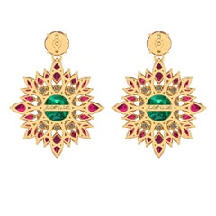 Juliette Wooten Orecchini a pendente con diamante e rubino smeraldo in oro giallo