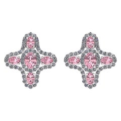 Juliette Wooten Clous d'oreilles en or blanc avec saphir rose et diamant en forme de halo