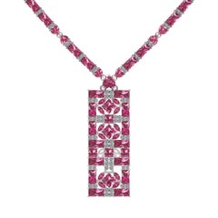 Juliette Wooten Baguette Halskette aus Weißgold mit rosa Turmalin, Herz und Diamant