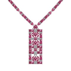 Juliette Wooten Baguette Halskette aus Weißgold mit rosa Turmalin, Herz und Diamant