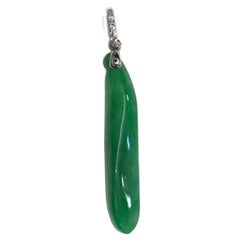 GILIN Natural Green Jadeite Jade 'La-jiao' Diamond Pendant