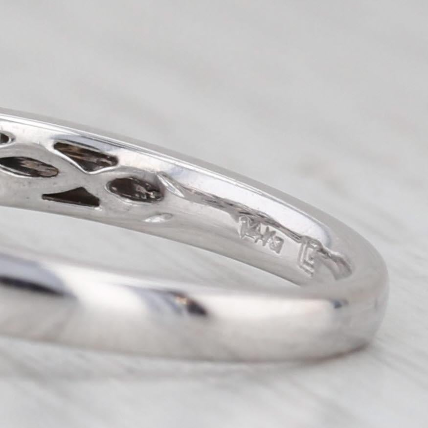 Anello di fidanzamento a forma di cuore con diamante da 0,51 carati in oro bianco 14k, misura 7 in vendita 3