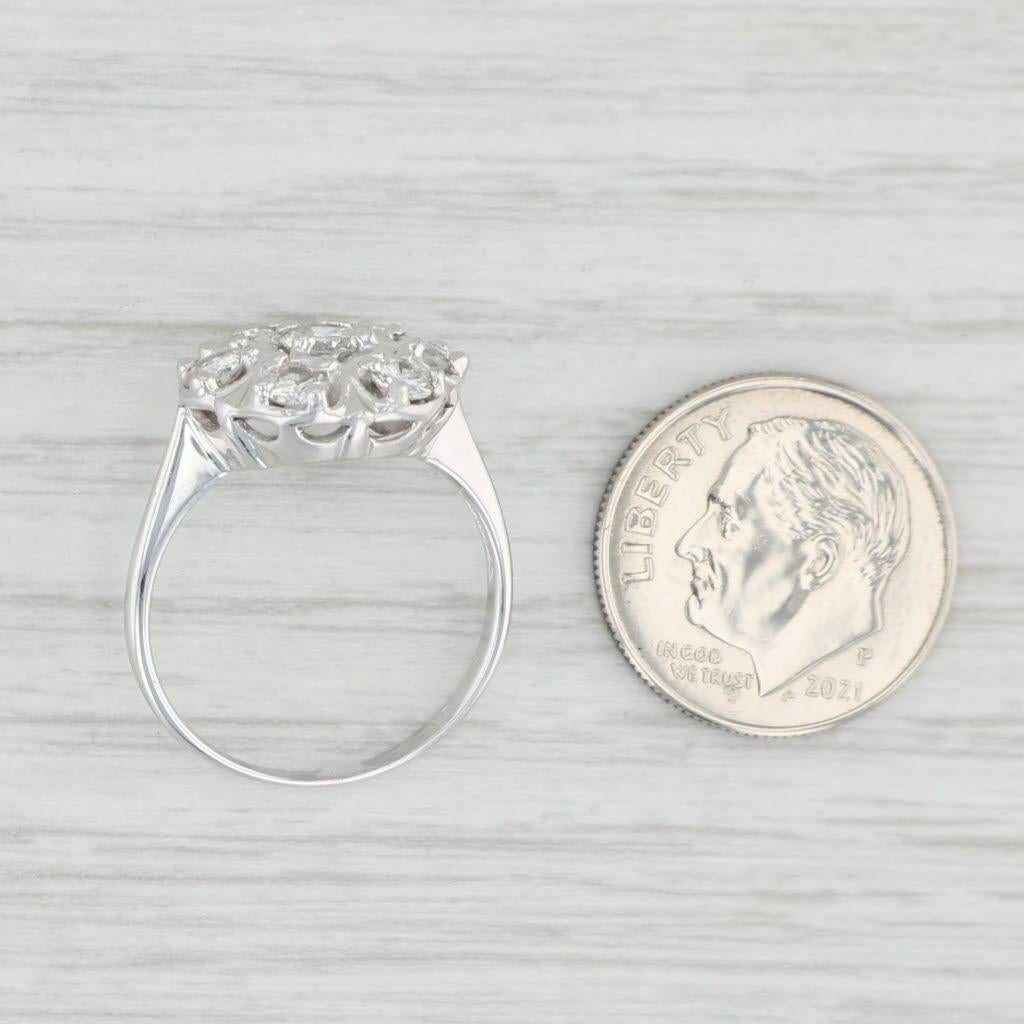 Anello a grappolo con diamanti da 0,79ctw in oro bianco 14k, misura 6,75 per il fidanzamento in vendita 1