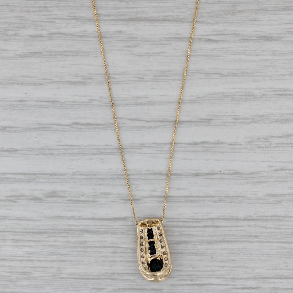 Taglio ovale Collana con ciondolo di diamanti e zaffiro da 0,88 ctw in oro giallo 14k con catena a scatola da 19 pollici in vendita