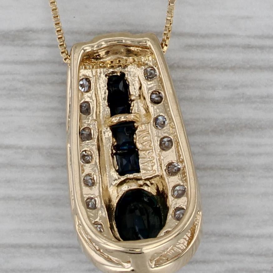 Collana con ciondolo di diamanti e zaffiro da 0,88 ctw in oro giallo 14k con catena a scatola da 19 pollici in vendita 1