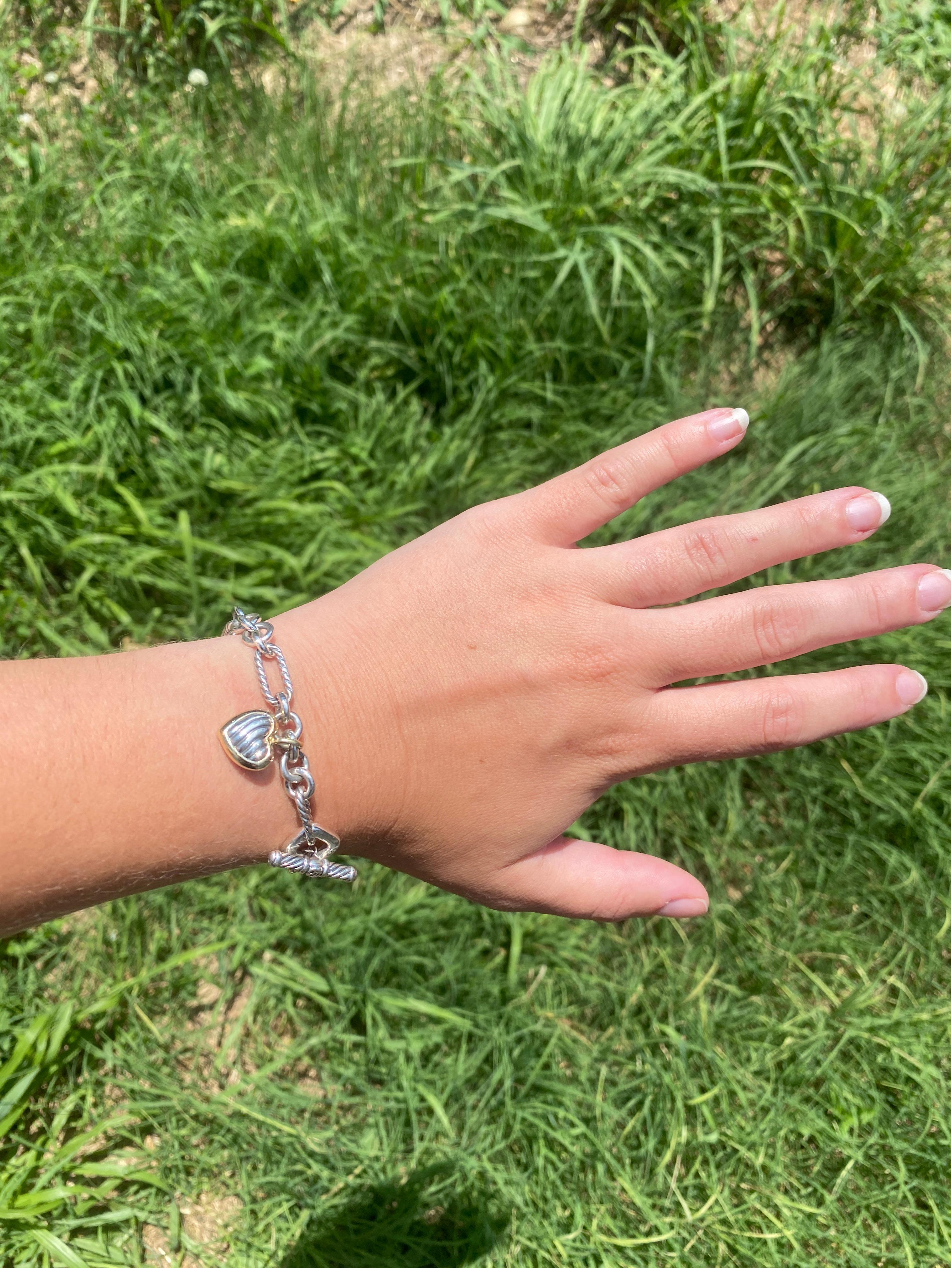 Bracciale a catena David Yurmand con charm a forma di cuore, argento sterling e oro giallo 18k in vendita 2