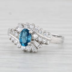 0.95ctw Anillo de Diamantes Topacio Azul de Londres Oro Blanco de 14k Tamaño 7.5 Chispa de Compromiso