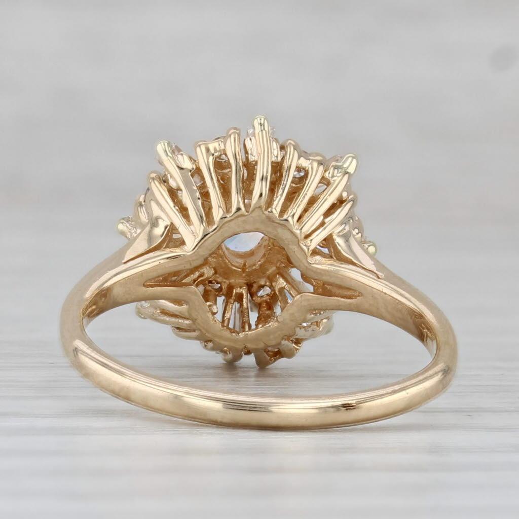 Taglio ovale Anello di fidanzamento aureolato con diamante ovale da 1,46 carati in oro giallo 14k, misura 7 in vendita