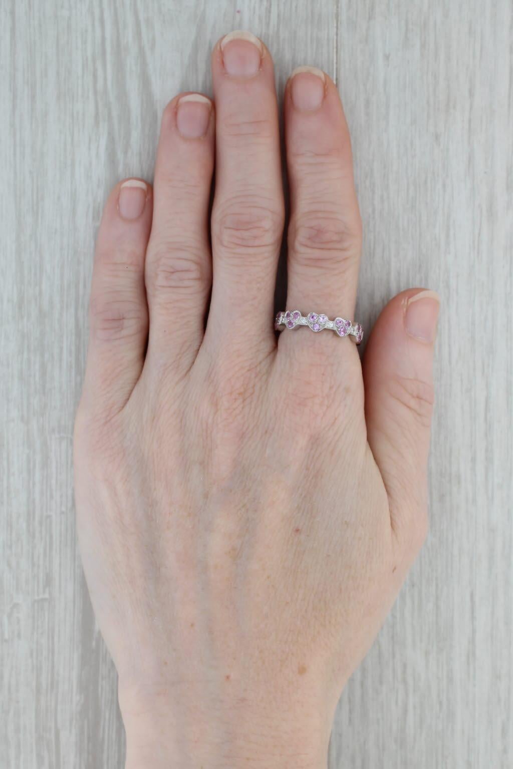 Anello di eternità con diamante e zaffiro rosa da 1 ctw in oro bianco 18 carati impilabile in vendita 3