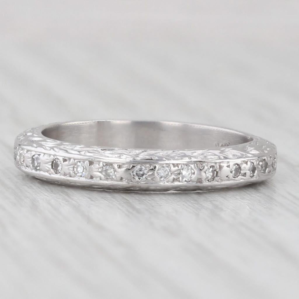 Fascia nuziale di eternità con diamante da 0,24 ct. in oro bianco 14k Impilabile per anniversario In condizioni buone in vendita a McLeansville, NC
