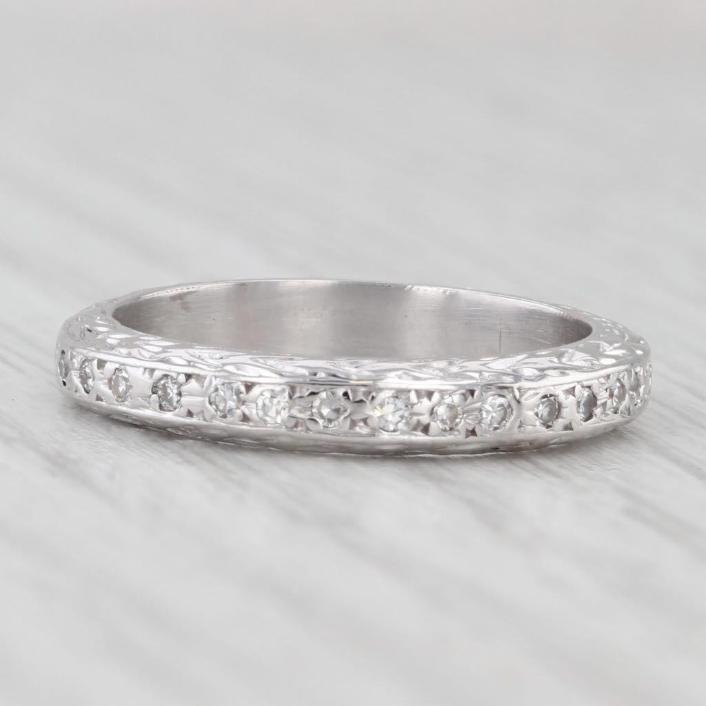 Fascia nuziale di eternità con diamante da 0,24 ct. in oro bianco 14k Impilabile per anniversario in vendita 1