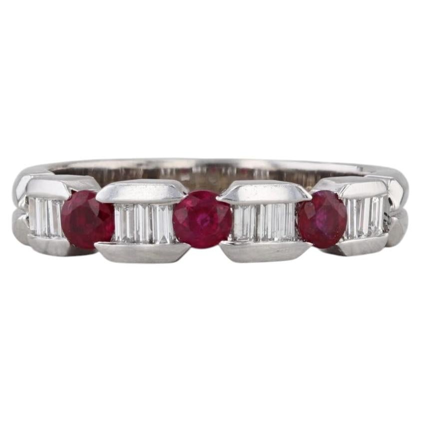 Anillo de rubíes y diamantes de 0,63 ct en total, de oro blanco de 14k, talla 6,75, alianza combinable
