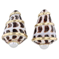 Conch Shell Pearl Earrings Trianon 36038 Conus Ebraus 18k Gold Leopard Print