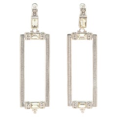 Pendientes colgantes de Judith Ripka, oro blanco de 18k y plata de ley, longitud: 2,25 pulgadas