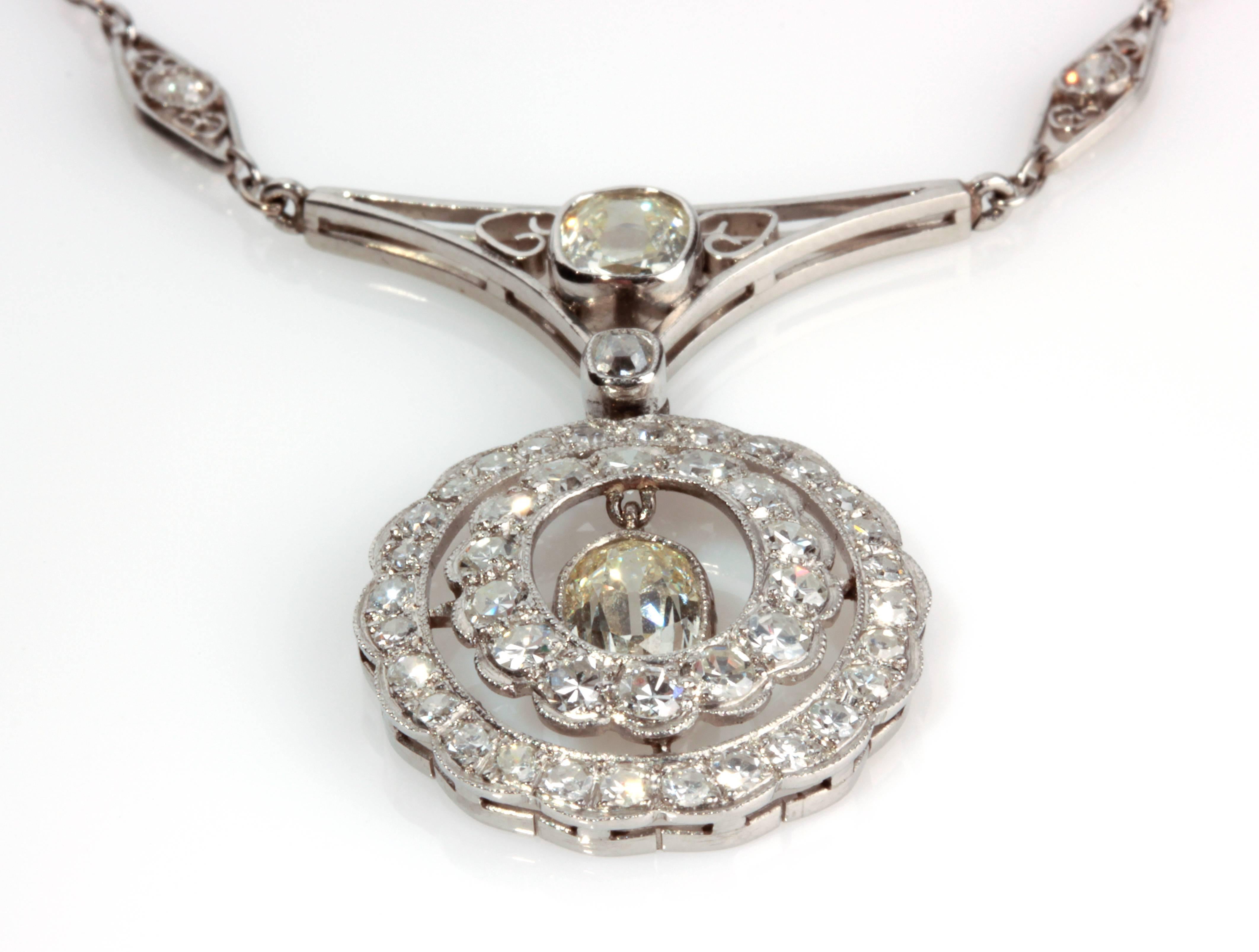 Diamond Platinum Necklace In Good Condition For Sale In Rome, IT
