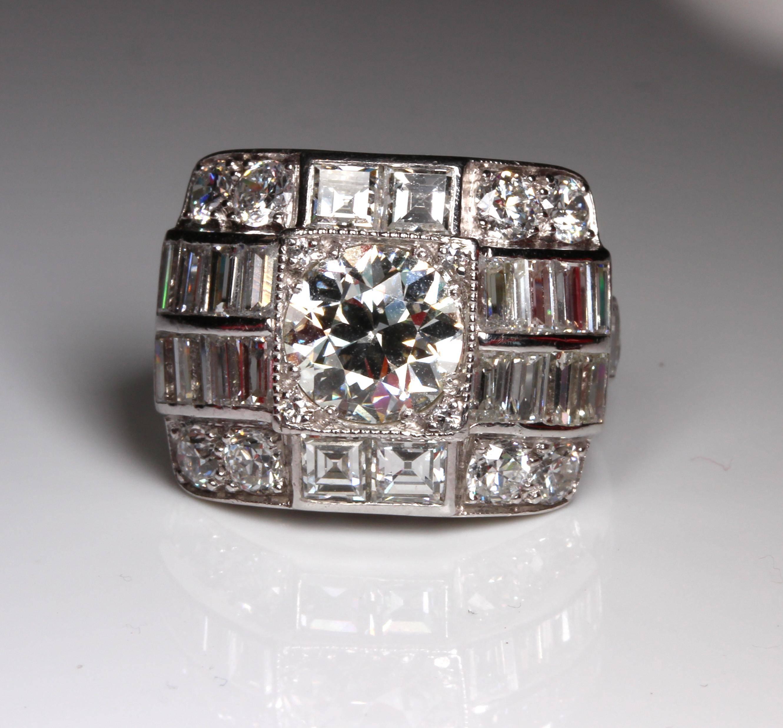 Art Deco 5.82 Carat Diamond Cocktail Ring For Sale 1